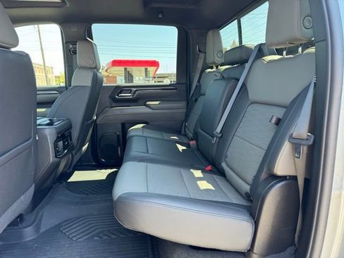 Used 2025 Chevrolet Silverado 2500 ZR2 w/ ZR2 Bison Edition AWD/4WD image 11