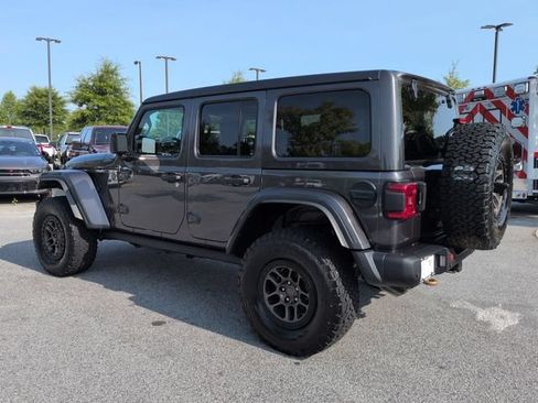 Used 2022 Jeep Wrangler Unlimited Rubicon w/ Xtreme Recon 35" Tire Package AWD/4WD image 6