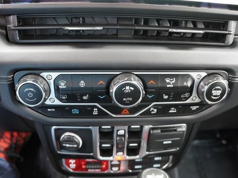 Certified 2025 Jeep Wrangler Unlimited Rubicon 4xe w/ Safety Group image 25