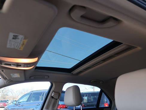 Used 2014 Mercedes-Benz E 350 Sedan w/ Premium 1 Package image 34