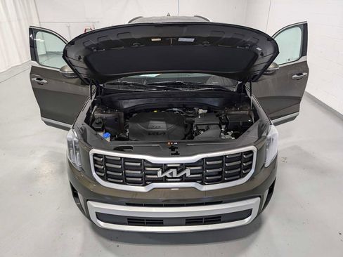 Used 2024 Kia Telluride S w/ S Sunroof Package image 12