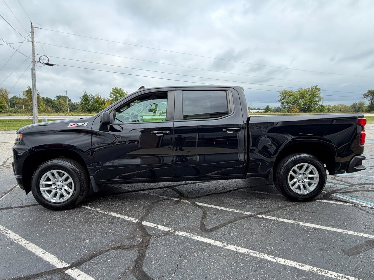 Used 2020 Chevrolet Silverado 1500 RST AWD/4WD image 2