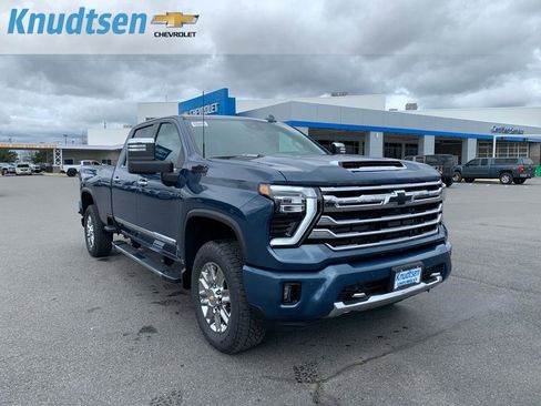 New 2026 Chevrolet Silverado 3500 High Country w/ Technology Package AWD/4WD image 1