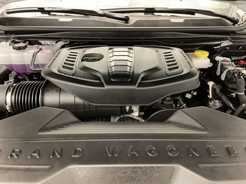New 2026 Jeep Grand Wagoneer Limited AWD/4WD image 24