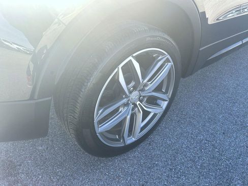 Certified 2023 Cadillac XT4 Sport image 12