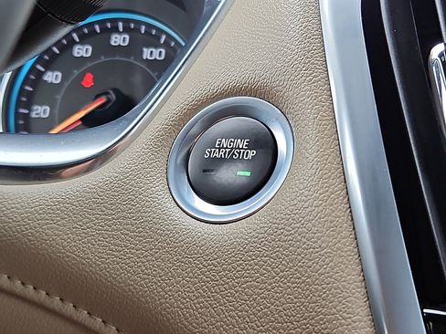 Certified 2023 Chevrolet Traverse LT w/ Rear Camera Mirror Package image 22