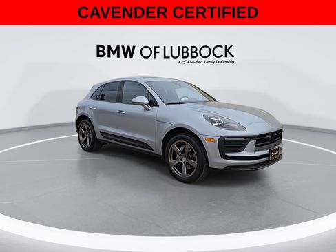 Used 2025 Porsche Macan AWD/4WD image 2