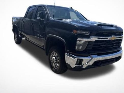 Used 2024 Chevrolet Silverado 2500 LT w/ Safety Package RWD image 4
