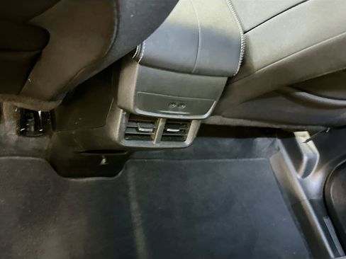 Used 2025 GMC Terrain Elevation image 28