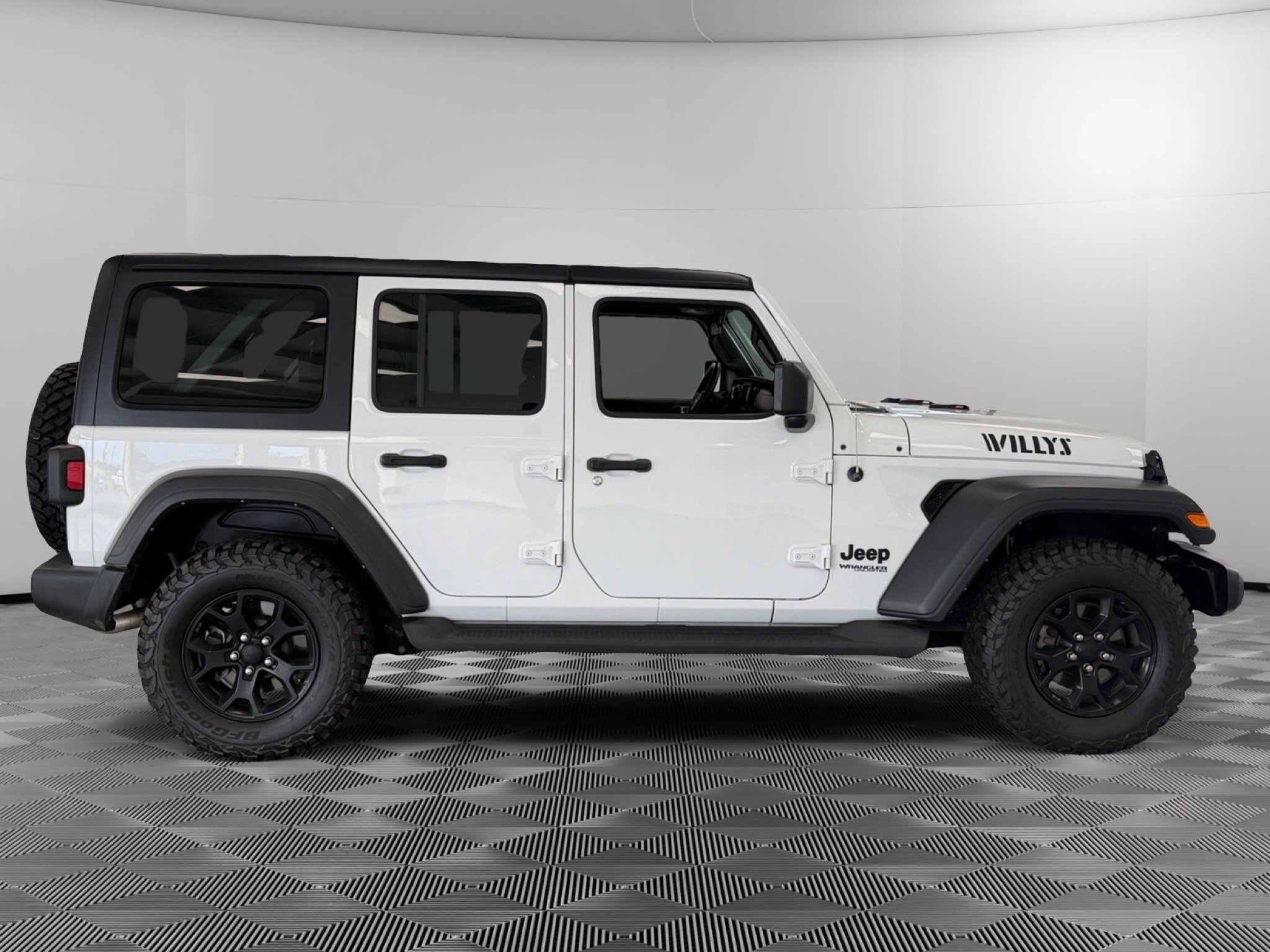 Used 2022 Jeep Wrangler Unlimited Sport AWD/4WD image 9