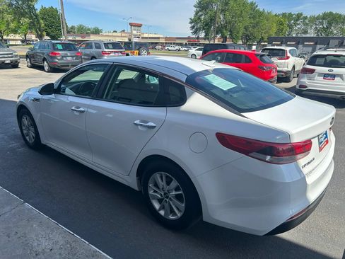 Used 2018 Kia Optima LX FWD image 27