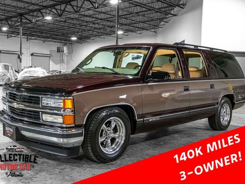 Used 1997 Chevrolet Suburban 2WD w/ Preferred Equipment Group 3 image 1