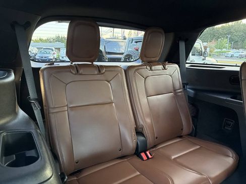 Used 2021 Lincoln Aviator Reserve w/ Equipment Group 201A AWD/4WD image 28