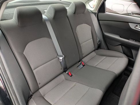 Used 2023 Kia Forte LXS w/ LXS Technology Package FWD image 28