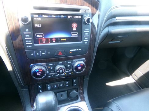 Used 2017 Chevrolet Traverse LT AWD/4WD image 23