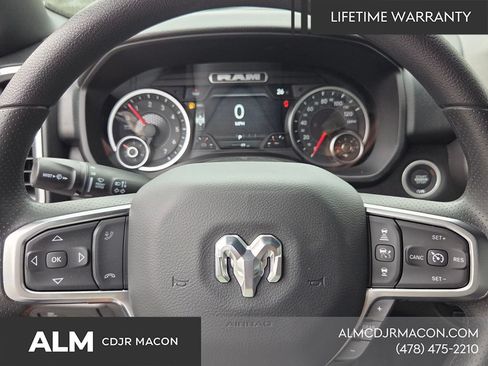New 2026 RAM 1500 Express AWD/4WD image 23