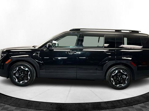 Used 2024 Hyundai Santa Fe SEL image 2