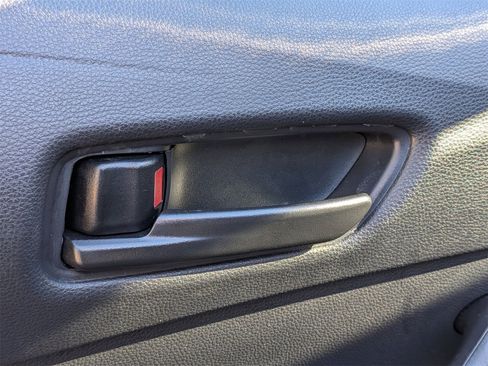 Used 2025 Toyota Corolla LE image 13