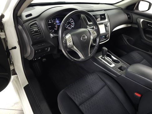 Used 2017 Nissan Altima 2.5 SV w/ Convenience Package image 15