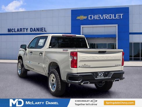New 2026 Chevrolet Silverado 1500 Custom Trail Boss AWD/4WD image 4