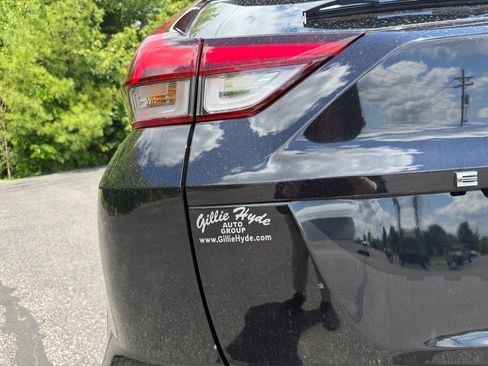 Used 2024 Mitsubishi Eclipse Cross SEL AWD/4WD image 12