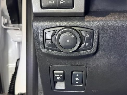 Used 2018 Ford F150 XLT w/ Equipment Group 302A Luxury AWD/4WD image 24