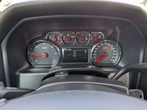 Used 2018 Chevrolet Silverado 1500 LT image 17