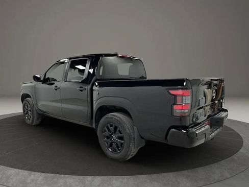 Used 2023 Nissan Frontier SV w/ Midnight Edition Package AWD/4WD image 3