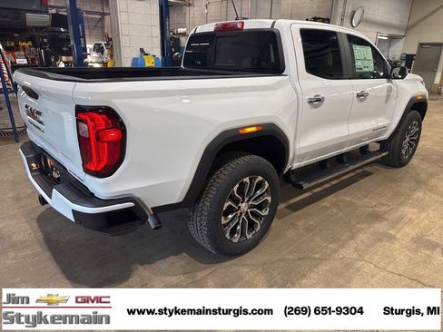 New 2026 GMC Canyon Denali image 9