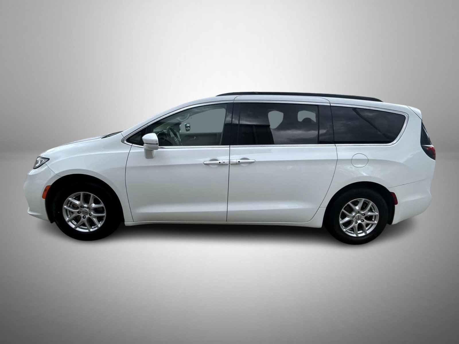 Used 2022 Chrysler Pacifica Touring-L FWD image 8