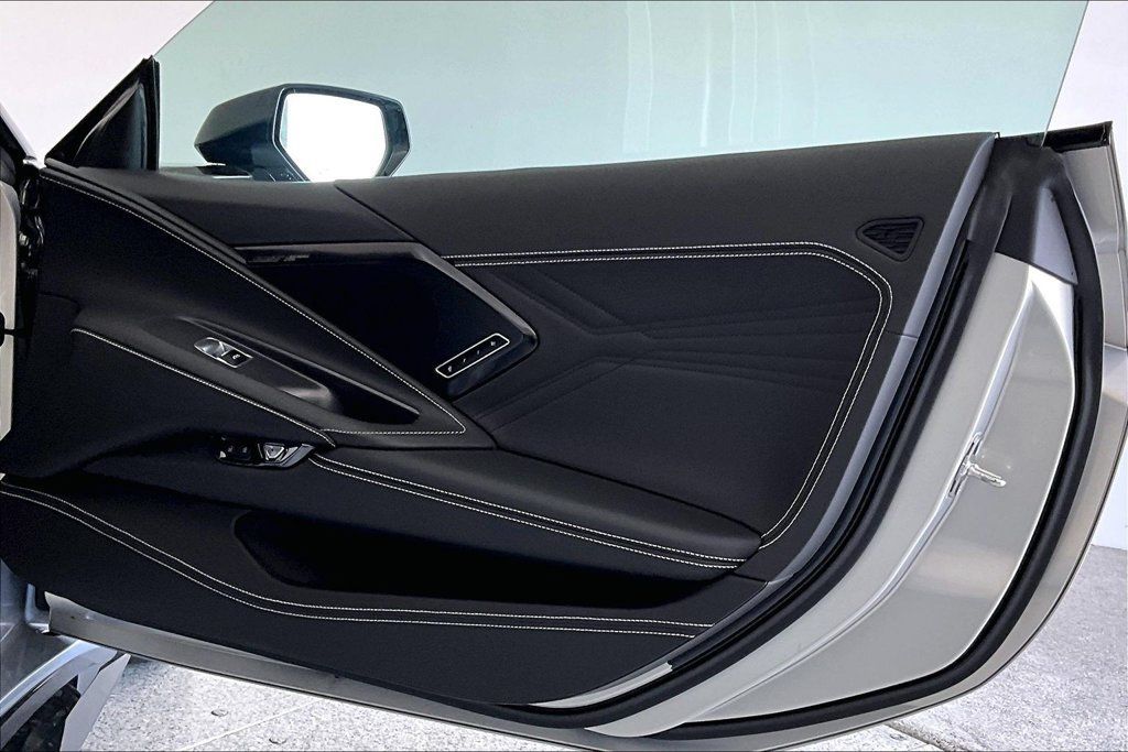 Used 2024 Chevrolet Corvette Z06 w/ Stealth Interior Trim Package RWD image 24