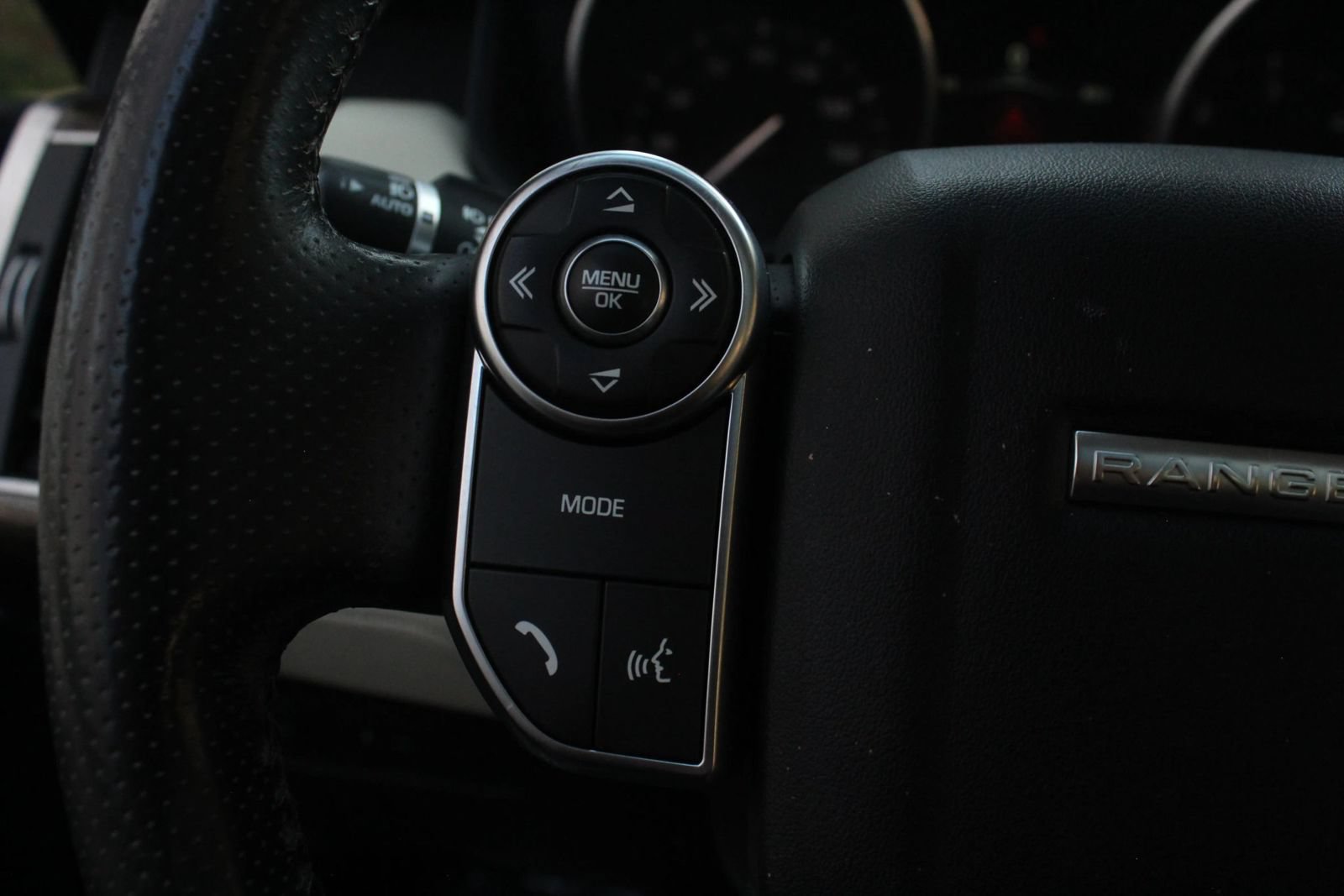 Used 2016 Land Rover Range Rover Sport HSE AWD/4WD image 30