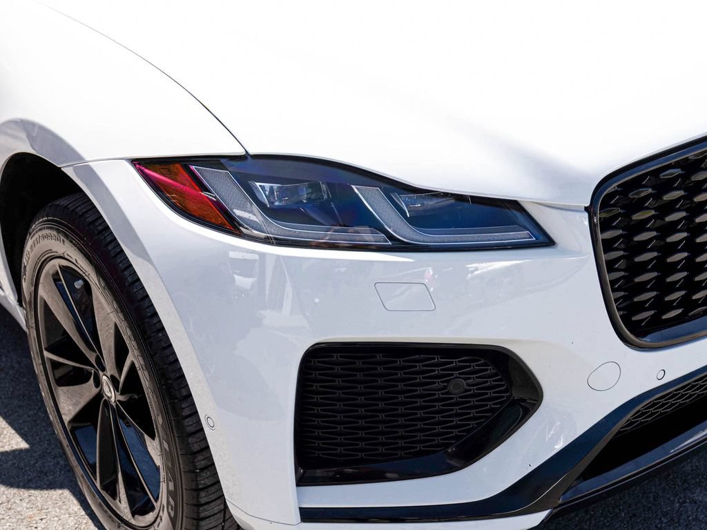 Used 2026 Jaguar F-PACE R-Dynamic S AWD/4WD image 34