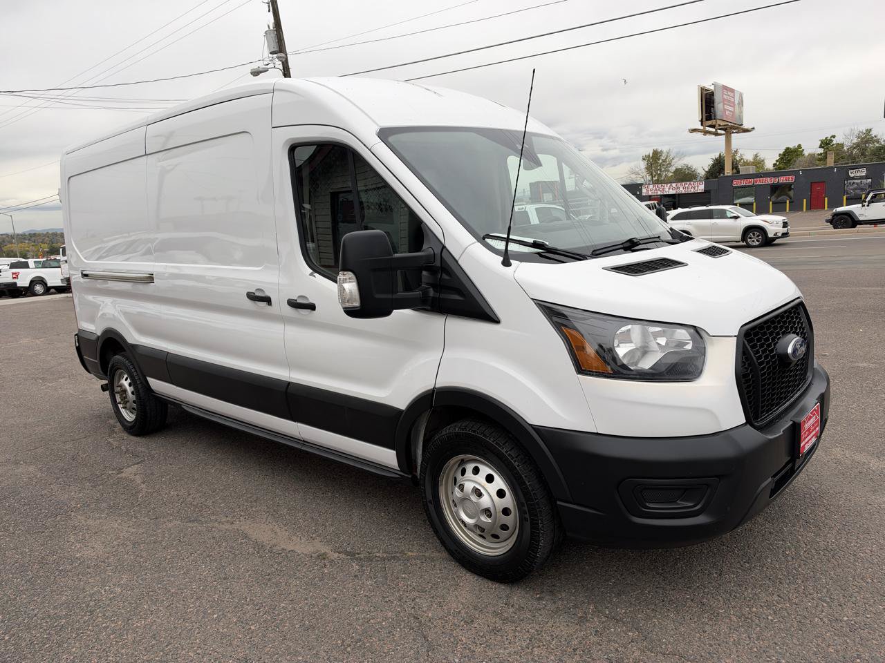 Used 2022 Ford Transit 250 Medium Roof AWD w/ Interior Upgrade Package image 2