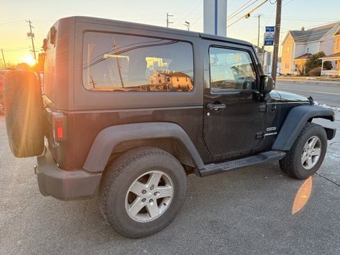 Used 2013 Jeep Wrangler Sport image 6