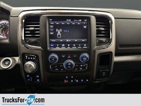 Used 2019 RAM 1500 Laramie w/ Convenience Group image 9