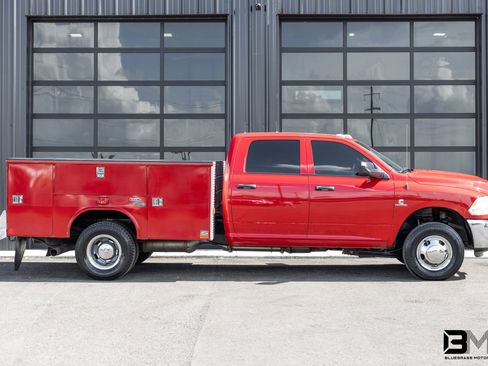 Used 2015 RAM 3500 Tradesman w/ Chrome Appearance Group AWD/4WD image 9