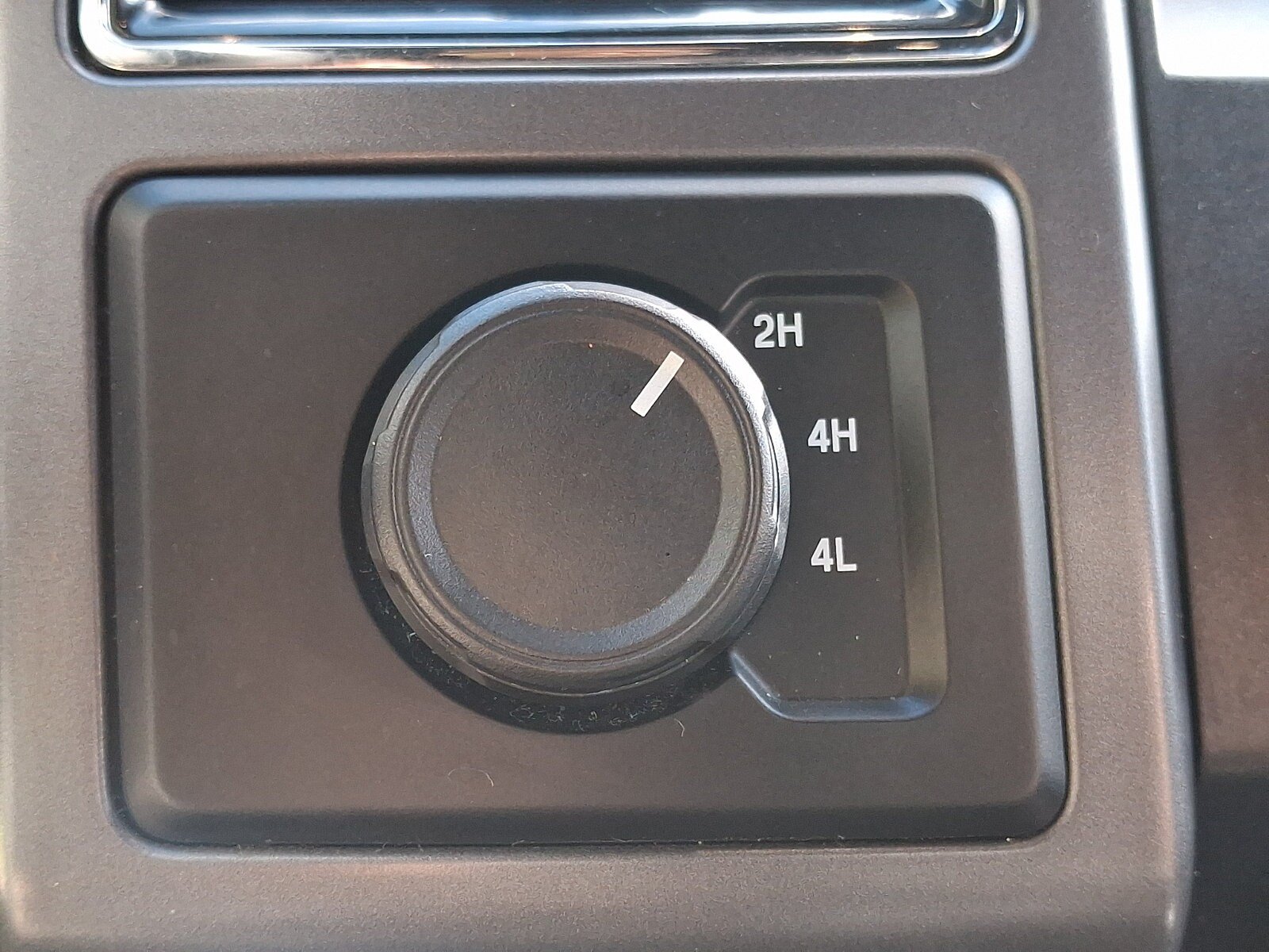 Used 2018 Ford F150 XLT w/ Equipment Group 302A Luxury AWD/4WD image 24