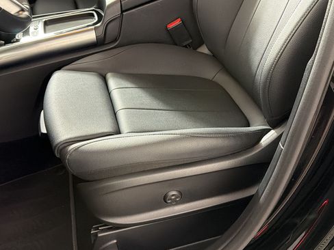 Certified 2025 Mercedes-Benz GLA 250 image 15