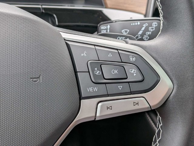 New 2026 Volkswagen Atlas SE FWD image 28