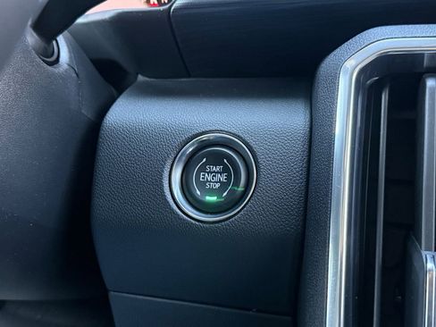 New 2026 GMC Acadia Elevation w/ Elevation Premium Package FWD image 24