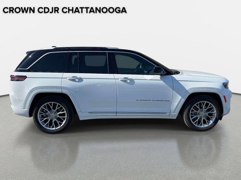 Certified 2024 Jeep Grand Cherokee Summit w/ Advanced Protech Group IV AWD/4WD image 7