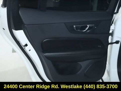 Used 2022 Volvo S60 T8 R-Design Expression AWD/4WD image 13