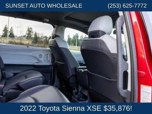 Used 2022 Toyota Sienna XSE FWD image 68