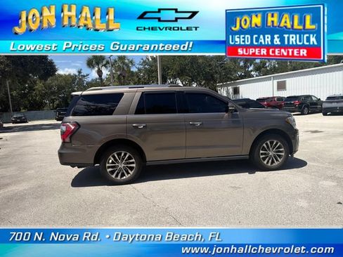 Used 2018 Ford Expedition Limited w/ Equipment Group 301A RWD image 12