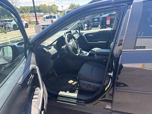 Used 2024 Toyota RAV4 AWD Hybrid w/ Weather Package image 5