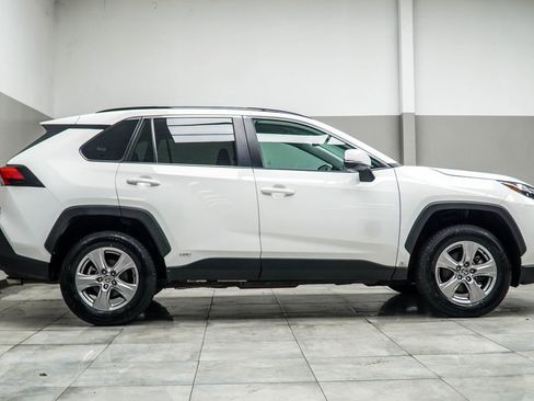 Used 2024 Toyota RAV4 XLE image 5