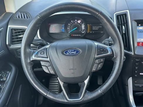 Used 2018 Ford Edge Titanium image 13