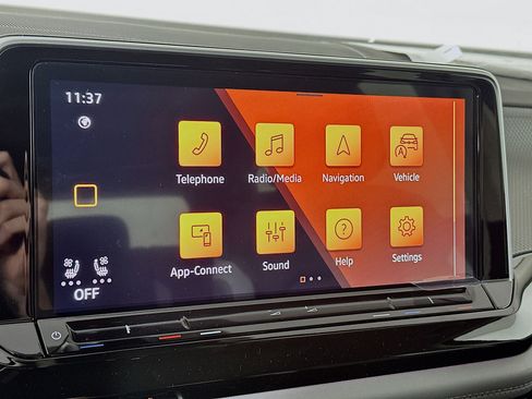 New 2026 Volkswagen Atlas Peak Edition AWD/4WD image 14