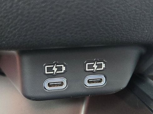 New 2026 Lexus UX 300h AWD image 18